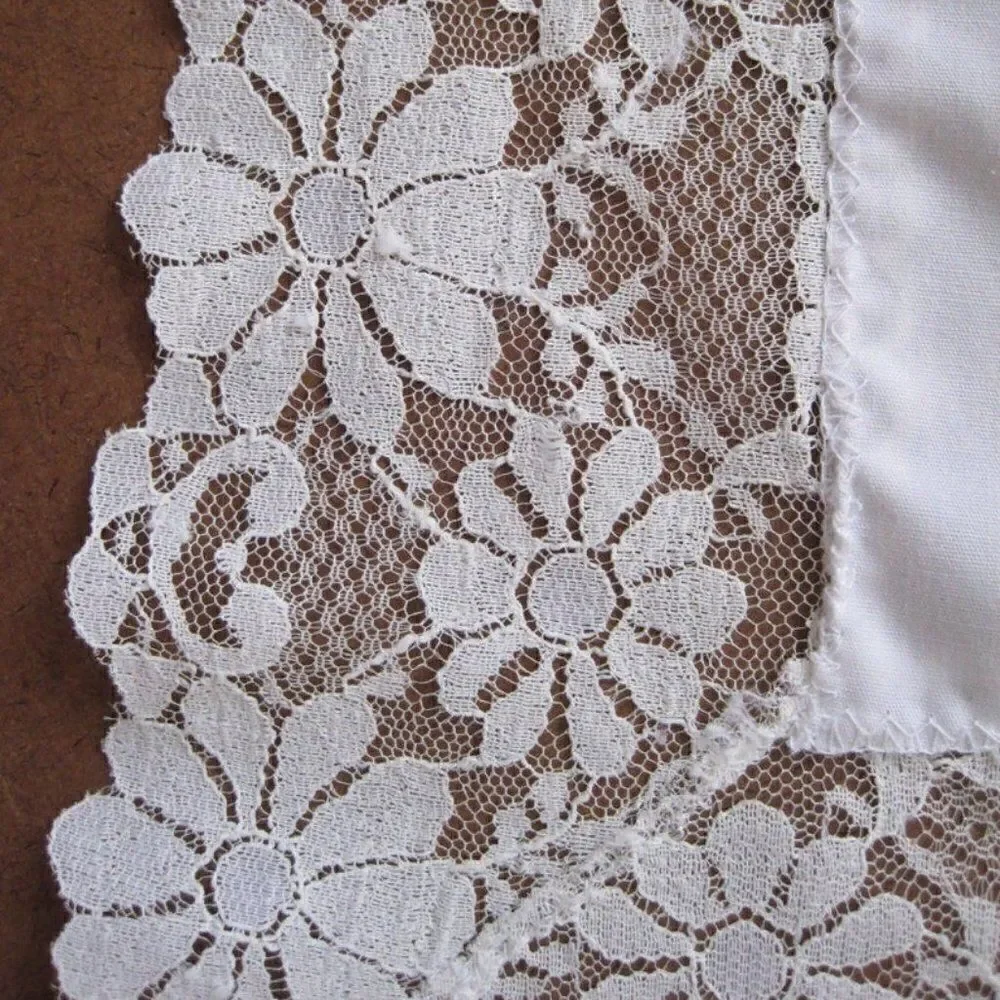 Tablecloth Flowers Cottage White Lace Trim 48x50
